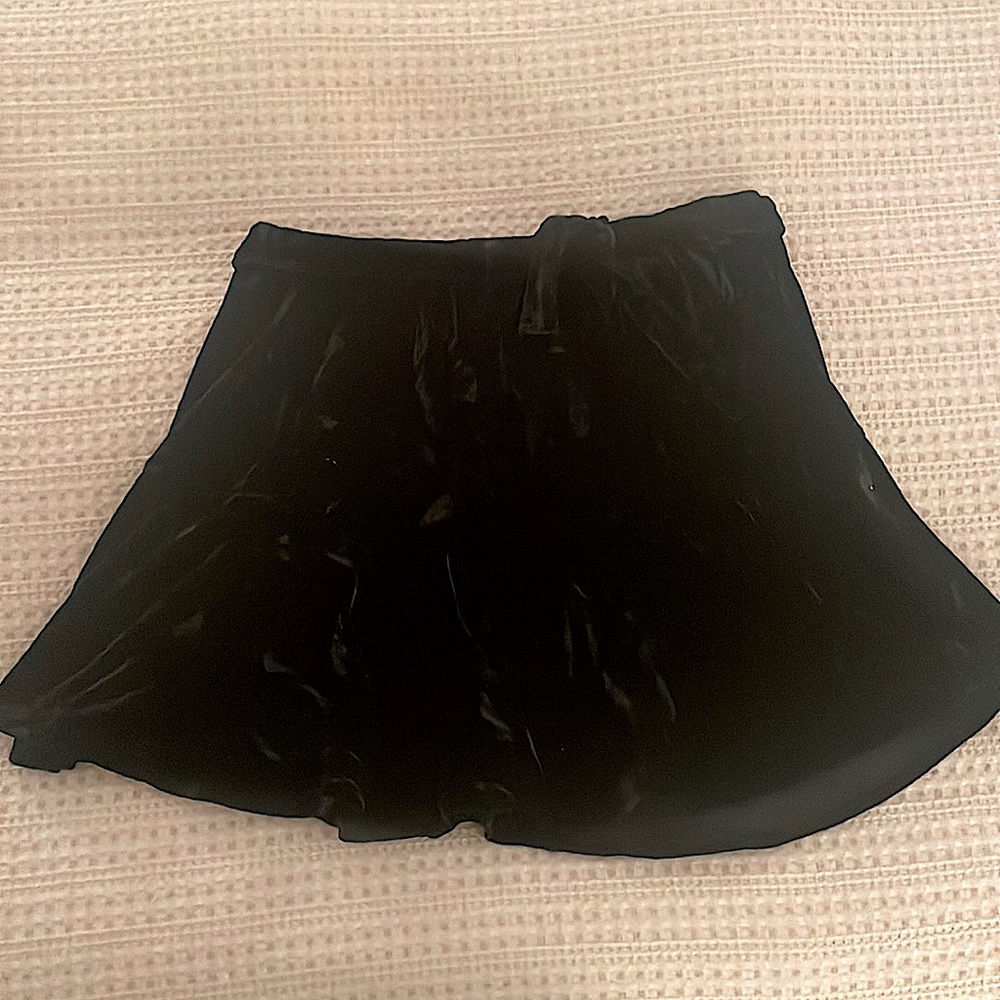 Black velvet skirt with belt